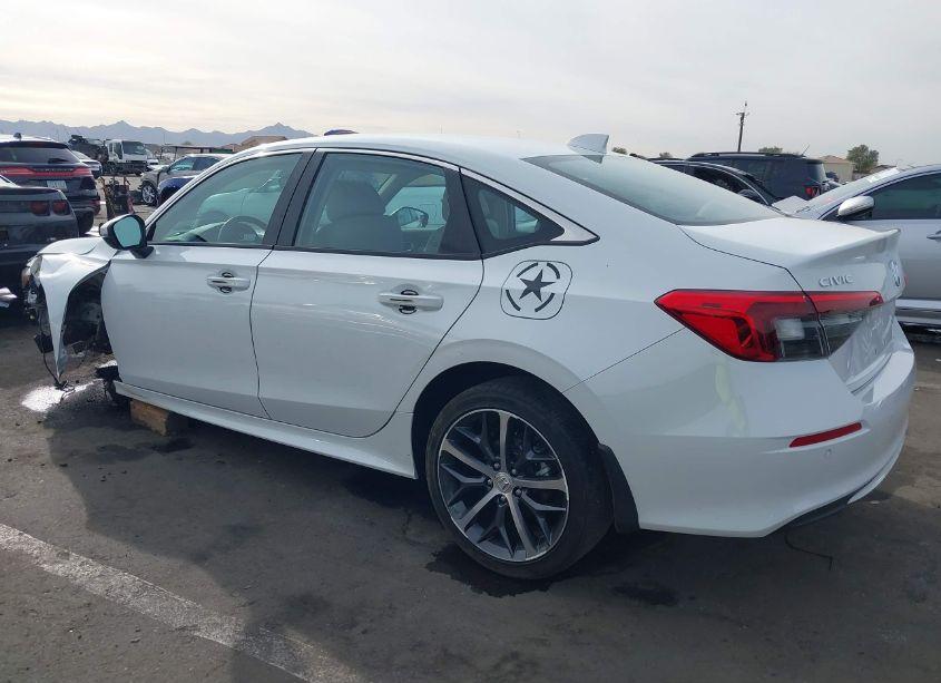 Photo 3 of 2022 Honda Civic TOURING (VIN 2HGFE1F99NH311227)