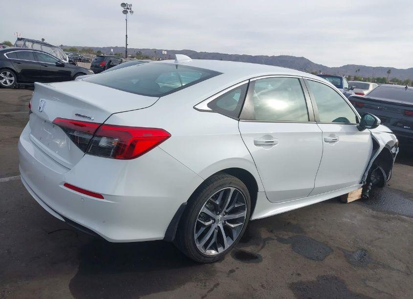 Photo 4 of 2022 Honda Civic TOURING (VIN 2HGFE1F99NH311227)