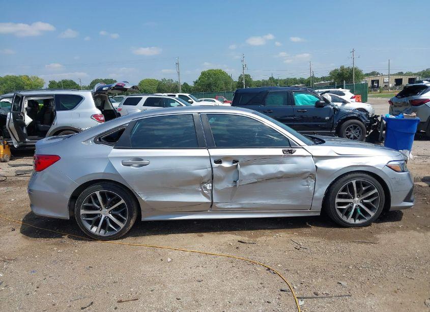 Photo 13 of 2022 Honda Civic TOURING (VIN 2HGFE1F99NH320039)