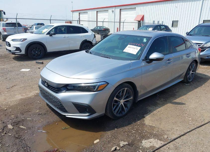 Photo 2 of 2022 Honda Civic TOURING (VIN 2HGFE1F99NH320039)