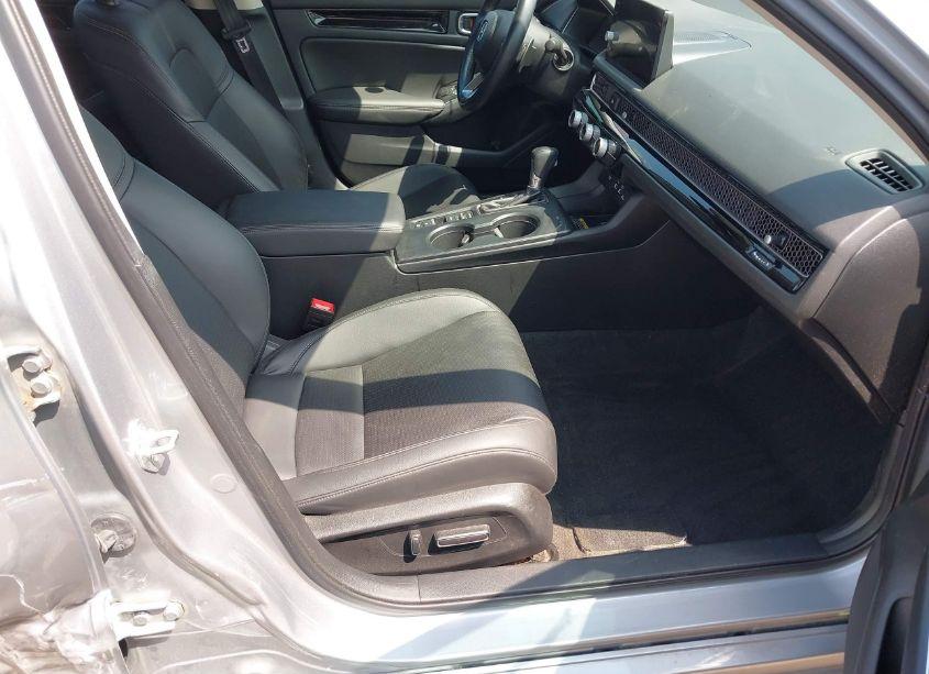 Photo 5 of 2022 Honda Civic TOURING (VIN 2HGFE1F99NH320039)