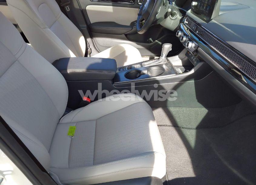 Photo 5 of 2024 Honda Civic TOURING (VIN 2HGFE1F99RH308558)