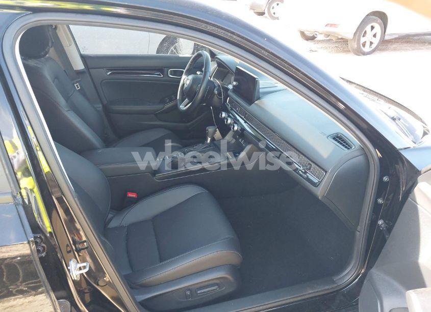 Photo 5 of 2024 Honda Civic TOURING (VIN 2HGFE1F99RH315705)