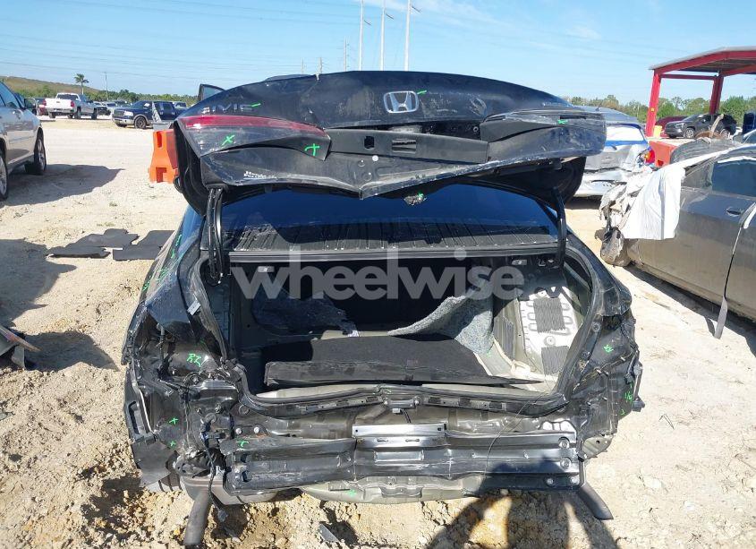 Photo 6 of 2024 Honda Civic TOURING (VIN 2HGFE1F99RH315705)