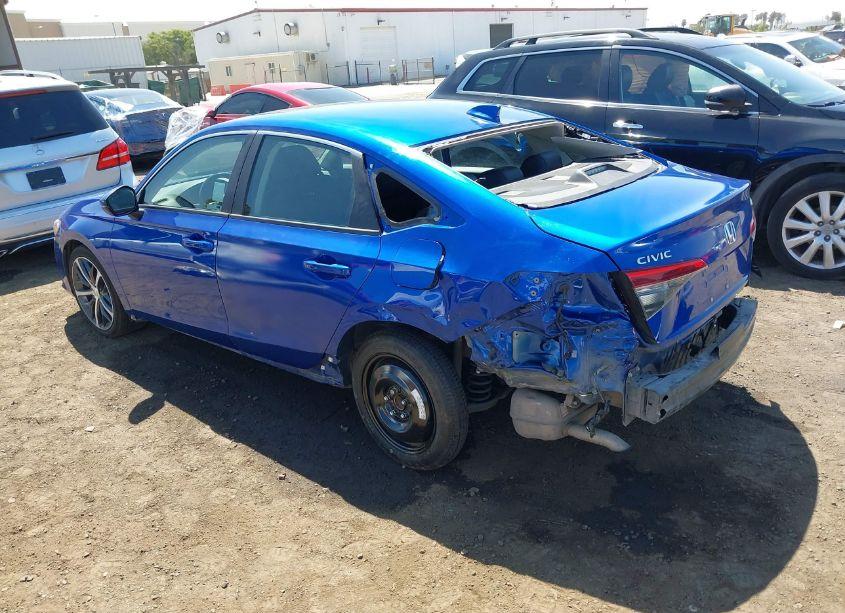 Photo 3 of 2022 Honda Civic TOURING (VIN 2HGFE1F9XNH308708)