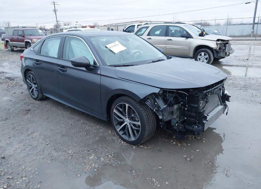 2024 Honda Civic TOURING (VIN 2HGFE1F9XRH303546) main photo