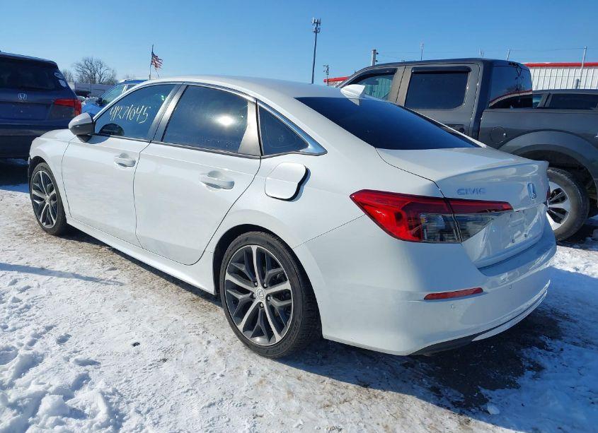 Photo 3 of 2024 Honda Civic TOURING (VIN 2HGFE1F9XRH304387)