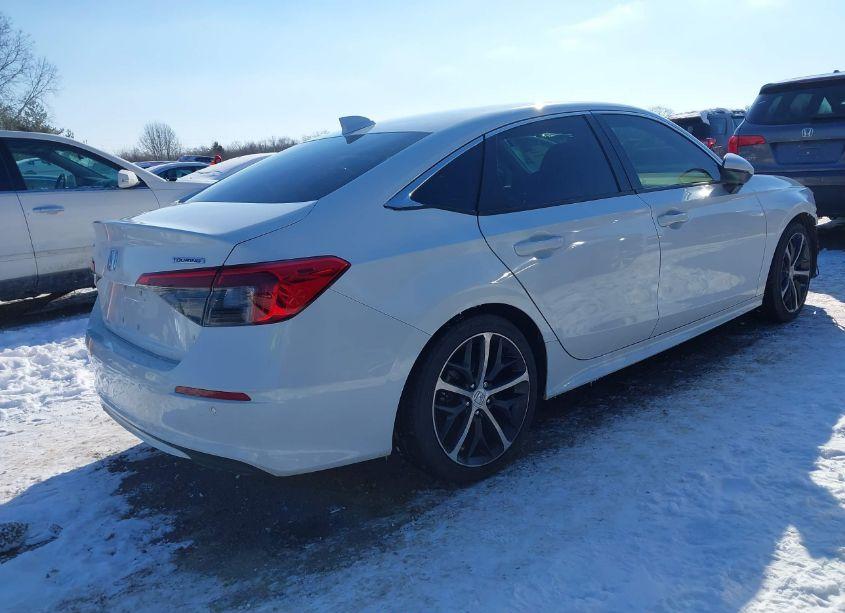 Photo 4 of 2024 Honda Civic TOURING (VIN 2HGFE1F9XRH304387)