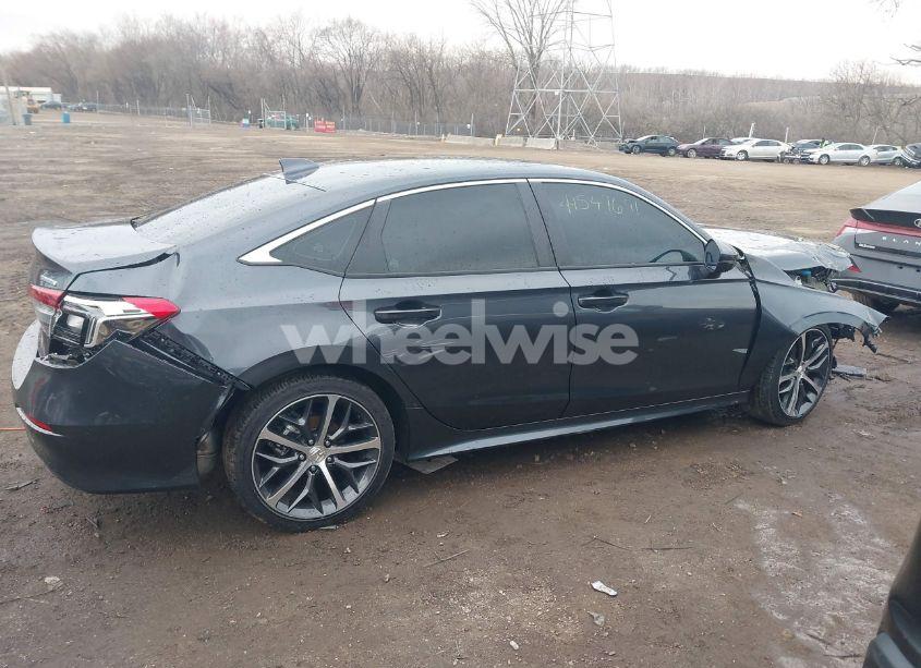 Photo 13 of 2024 Honda Civic TOURING (VIN 2HGFE1F9XRH314613)