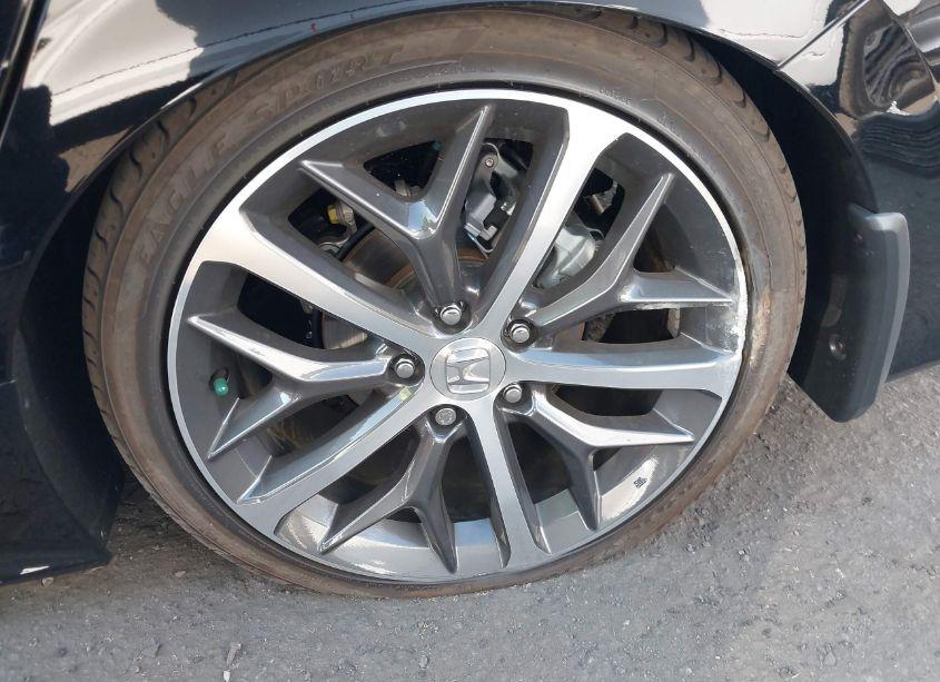 Photo 18 of 2024 Honda Civic TOURING (VIN 2HGFE1F9XRH315731)