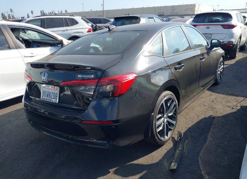 Photo 4 of 2024 Honda Civic TOURING (VIN 2HGFE1F9XRH315731)