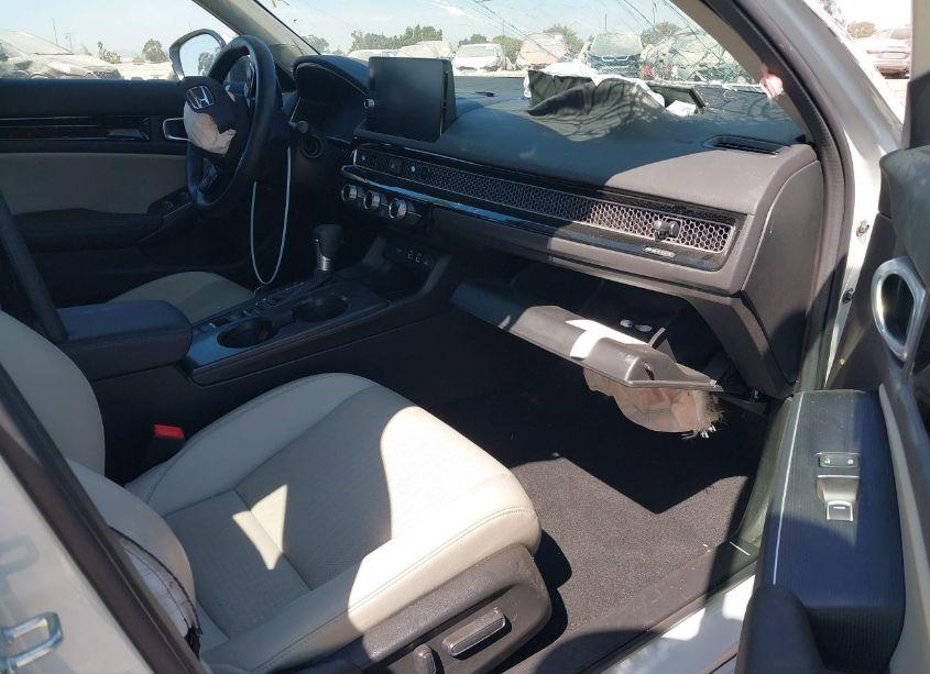 Photo 5 of 2024 Honda Civic TOURING (VIN 2HGFE1F9XRH317026)