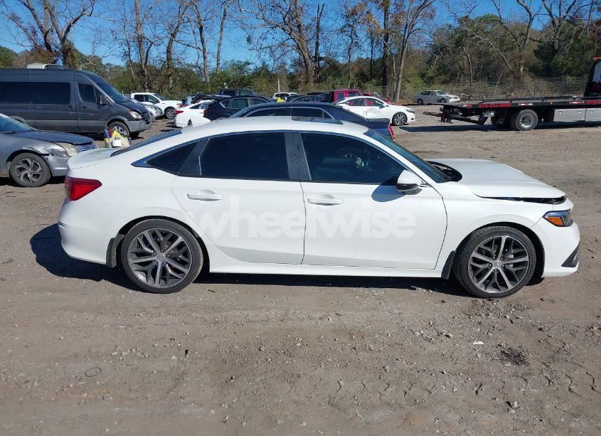 Photo 13 of 2024 Honda Civic TOURING (VIN 2HGFE1F9XRH334862)