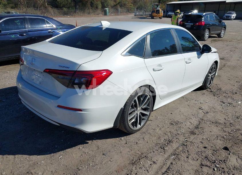 Photo 4 of 2024 Honda Civic TOURING (VIN 2HGFE1F9XRH334862)