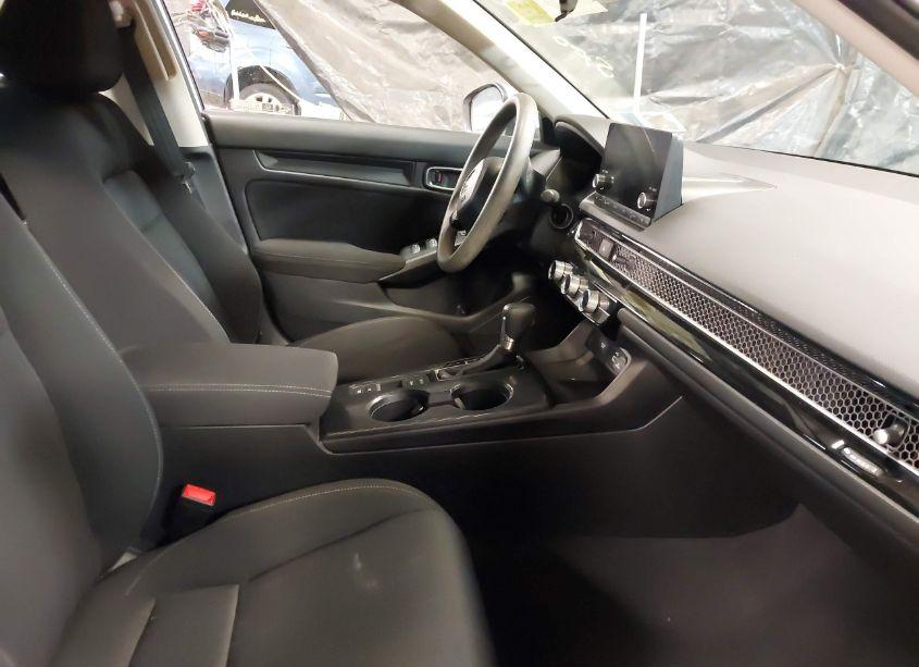 Photo 5 of 2022 Honda Civic LX (VIN 2HGFE2F20NH529470)