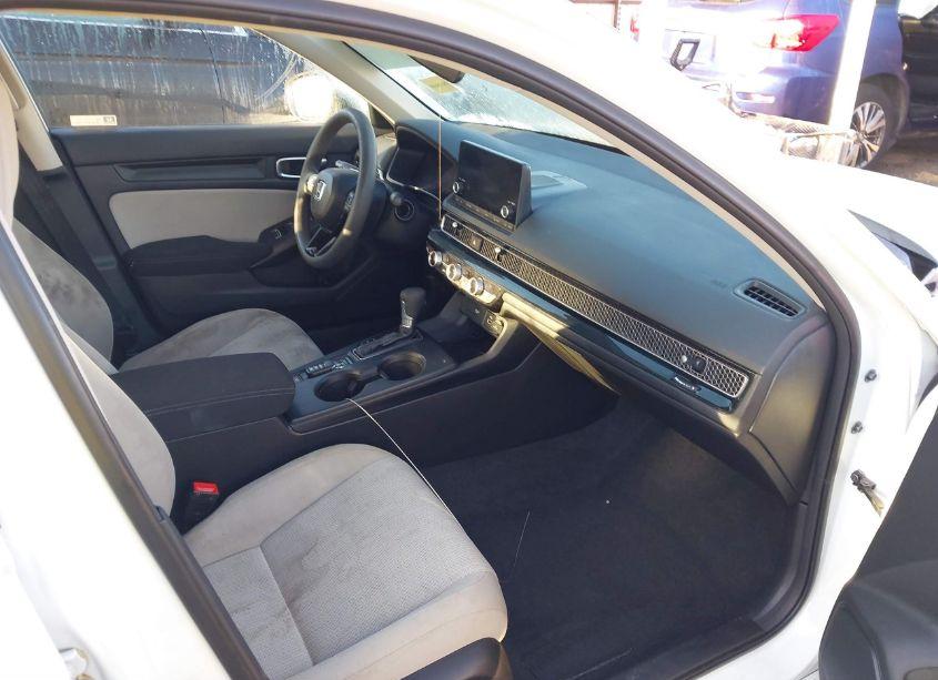 Photo 5 of 2022 Honda Civic LX (VIN 2HGFE2F20NH532756)