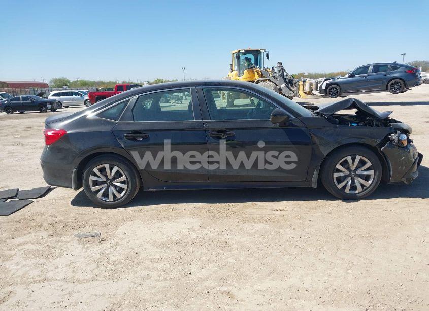 Photo 13 of 2022 Honda Civic LX (VIN 2HGFE2F20NH573453)