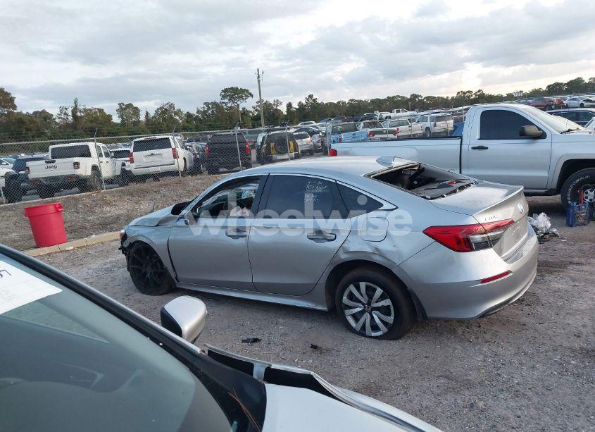 Photo 15 of 2024 Honda Civic LX (VIN 2HGFE2F20RH576553)