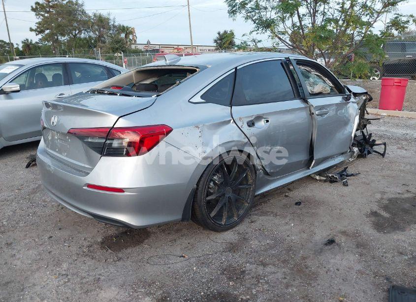 Photo 4 of 2024 Honda Civic LX (VIN 2HGFE2F20RH576553)