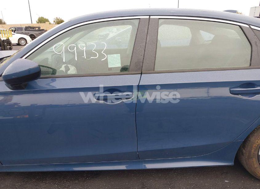 Photo 15 of 2025 Honda Civic LX (VIN 2HGFE2F20SH504984)