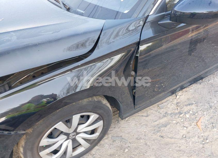 Photo 6 of 2022 Honda Civic LX (VIN 2HGFE2F21NH506473)