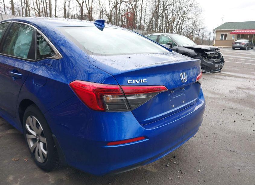 Photo 12 of 2022 Honda Civic LX (VIN 2HGFE2F21NH583635)