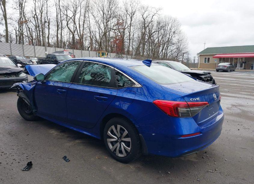 Photo 3 of 2022 Honda Civic LX (VIN 2HGFE2F21NH583635)