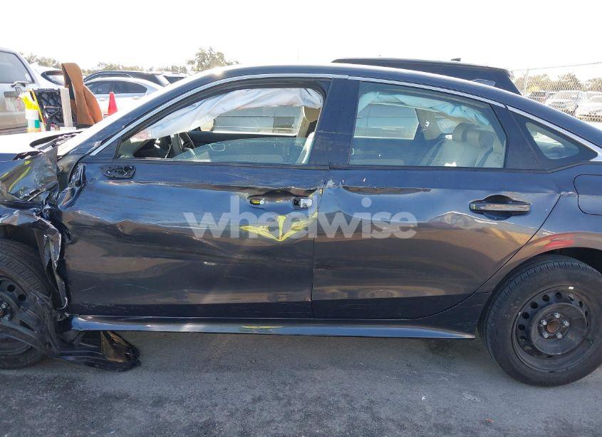 Photo 15 of 2024 Honda Civic LX (VIN 2HGFE2F21RH543528)