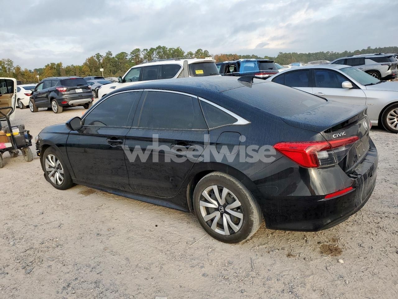 Photo 2 of 2024 HONDA CIVIC LX (VIN 2HGFE2F21RH562872)