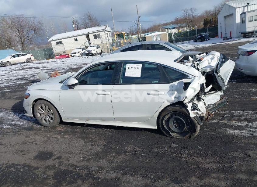 Photo 14 of 2022 Honda Civic LX (VIN 2HGFE2F22NH511729)