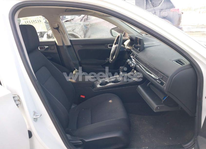 Photo 5 of 2022 Honda Civic LX (VIN 2HGFE2F22NH511729)