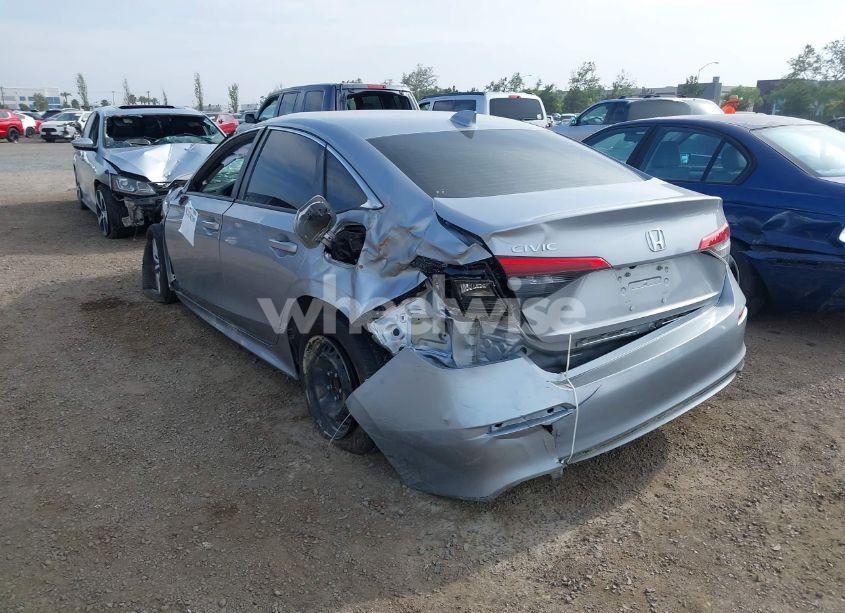 Photo 3 of 2022 Honda Civic LX (VIN 2HGFE2F22NH518129)