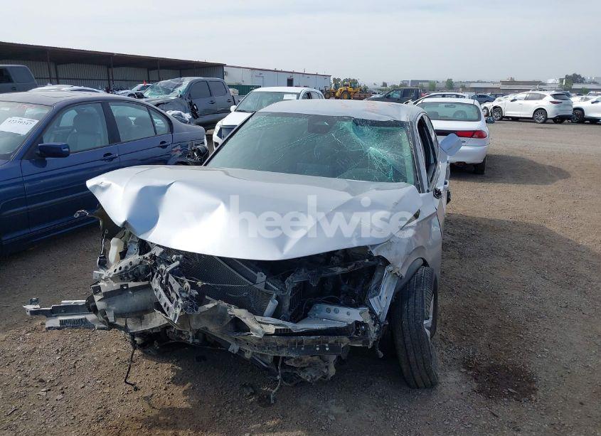 Photo 6 of 2022 Honda Civic LX (VIN 2HGFE2F22NH518129)