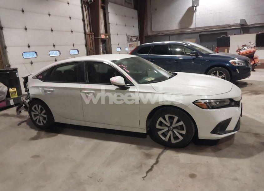 Photo 13 of 2022 Honda Civic LX (VIN 2HGFE2F22NH549199)