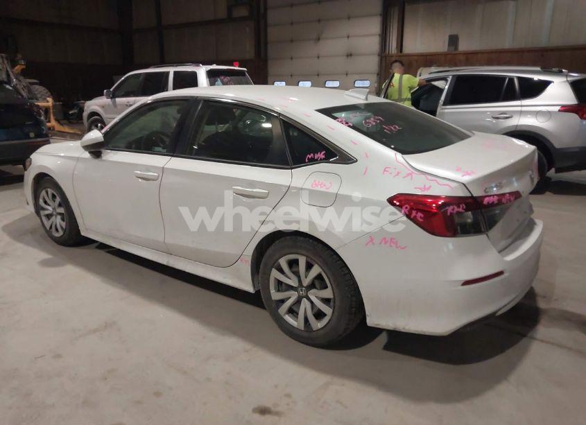 Photo 3 of 2022 Honda Civic LX (VIN 2HGFE2F22NH549199)