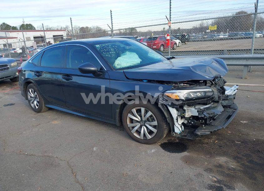 2025 Honda Civic LX (VIN 2HGFE2F22SH512813) main photo