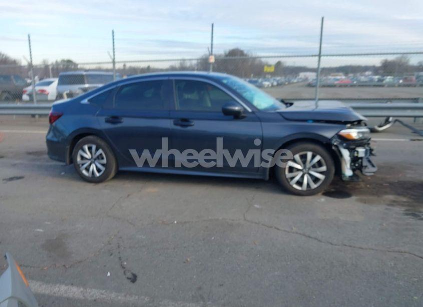 Photo 13 of 2025 Honda Civic LX (VIN 2HGFE2F22SH512813)