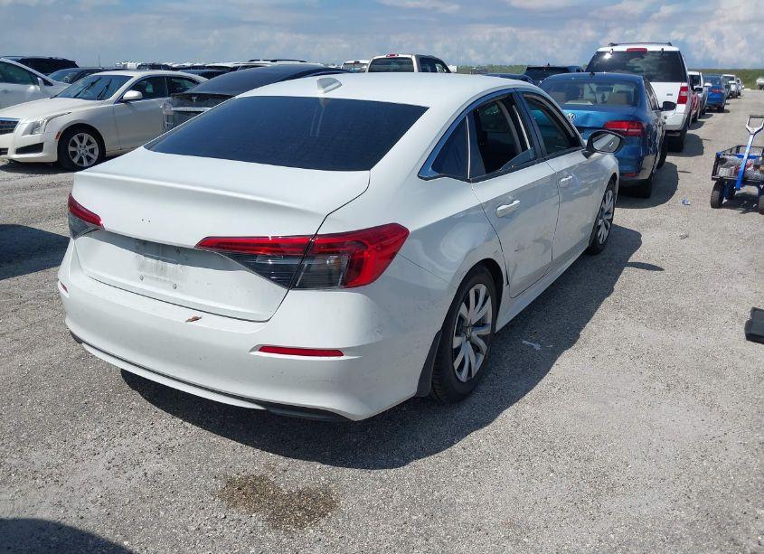 Photo 4 of 2022 Honda Civic LX (VIN 2HGFE2F23NH558445)