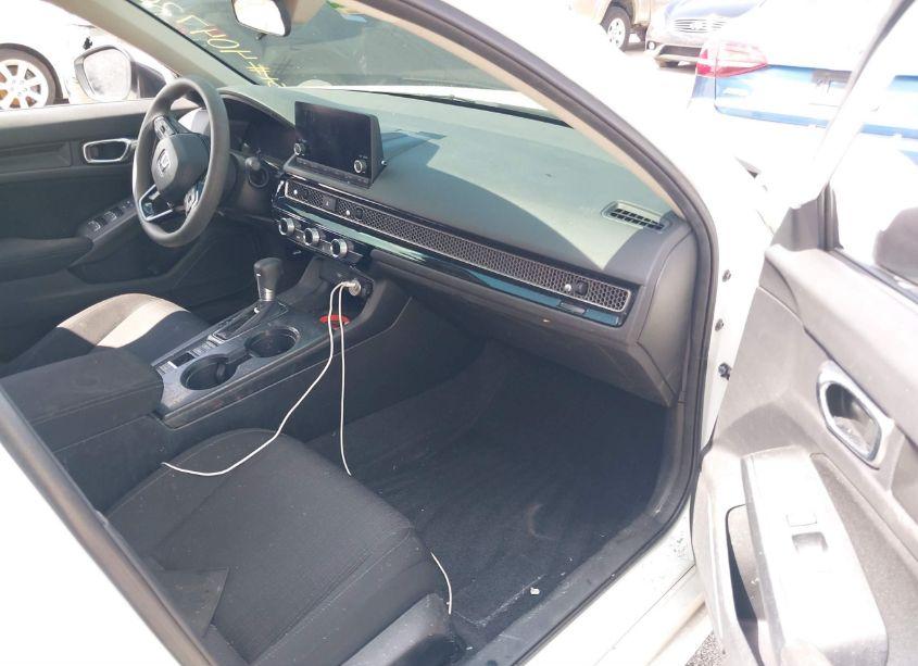 Photo 5 of 2022 Honda Civic LX (VIN 2HGFE2F23NH558445)