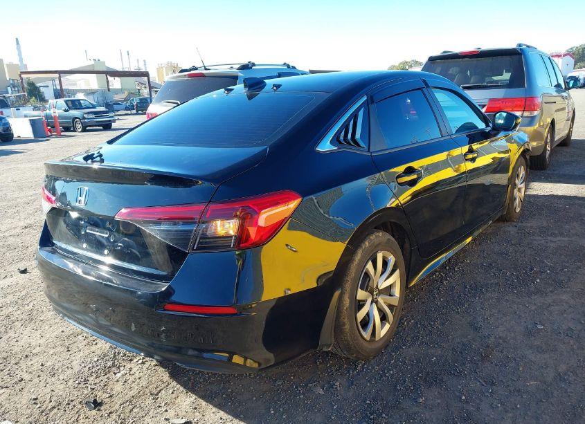 Photo 4 of 2022 Honda Civic LX (VIN 2HGFE2F23NH563340)