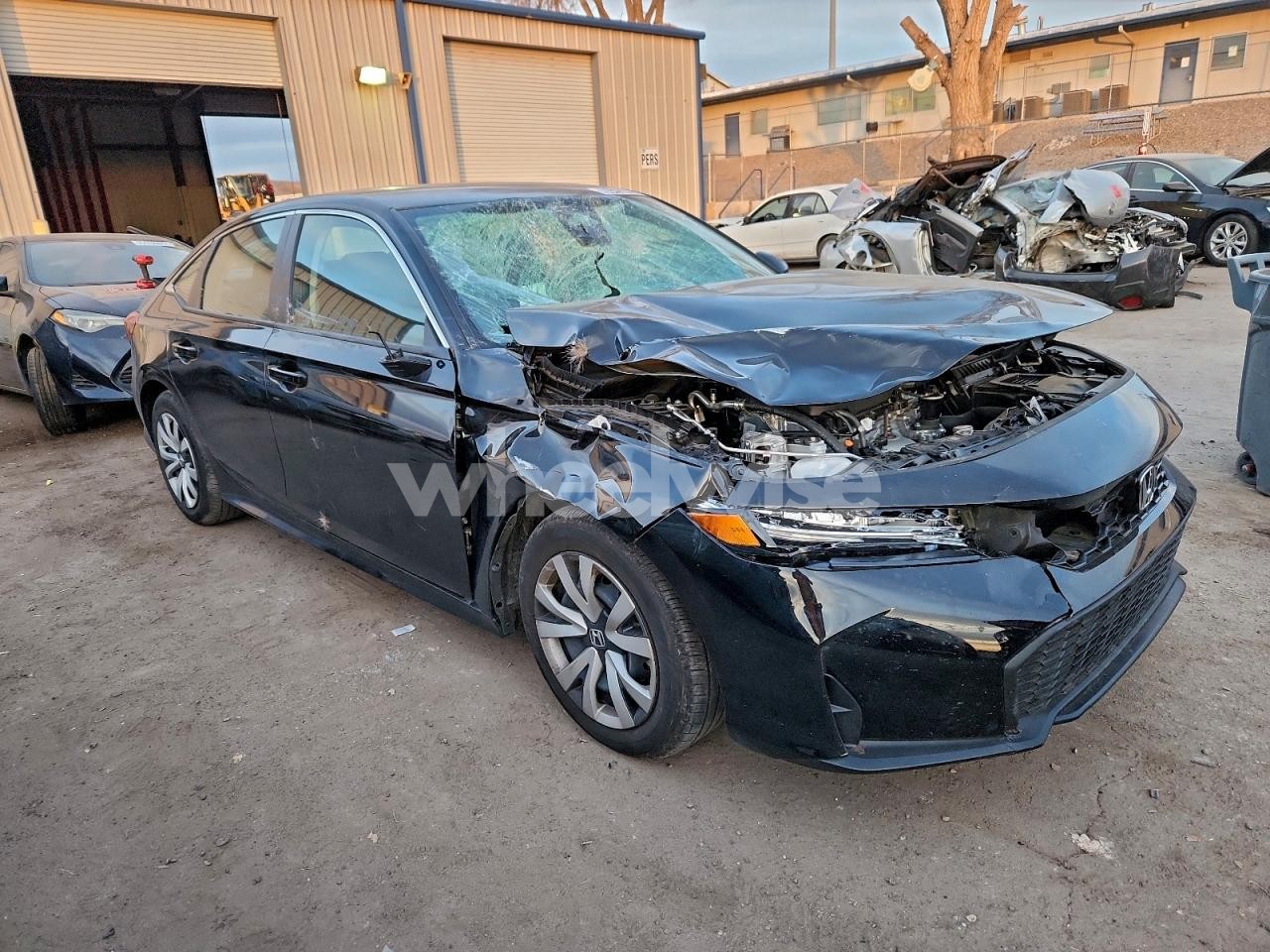 Photo 4 of 2025 HONDA CIVIC LX (VIN 2HGFE2F23SH596818)