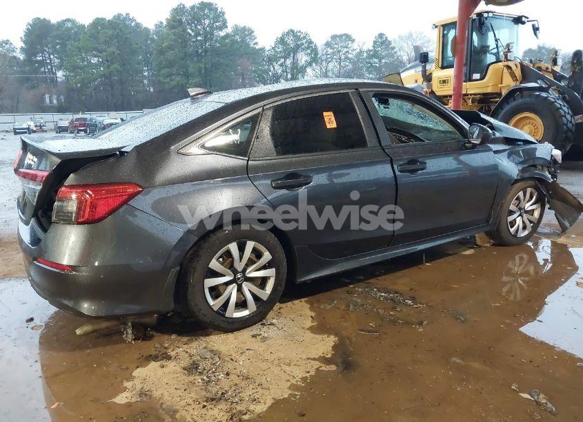 Photo 4 of 2022 Honda Civic LX (VIN 2HGFE2F24NH511165)