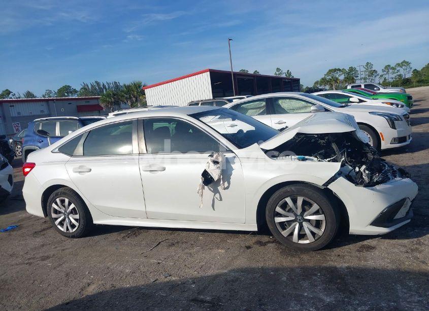 Photo 13 of 2022 Honda Civic LX (VIN 2HGFE2F24NH532467)