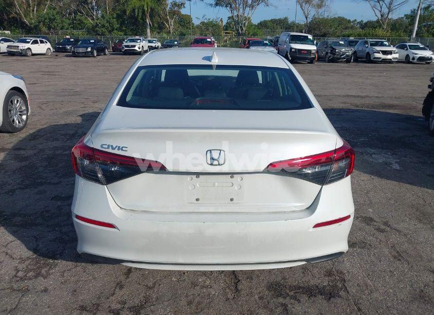 Photo 16 of 2022 Honda Civic LX (VIN 2HGFE2F24NH532467)