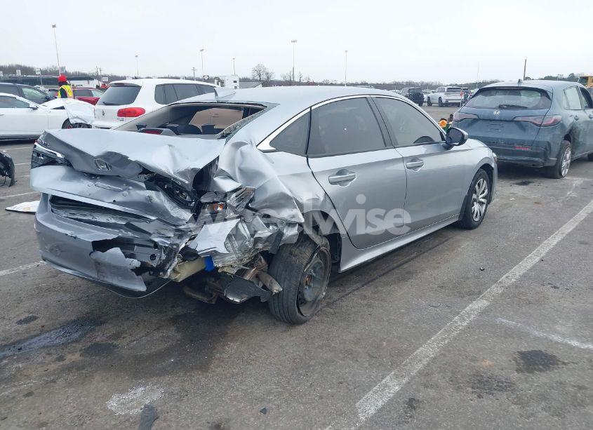Photo 4 of 2022 Honda Civic LX (VIN 2HGFE2F24NH545400)