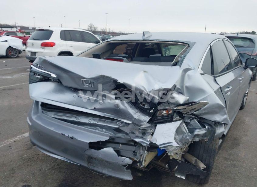 Photo 6 of 2022 Honda Civic LX (VIN 2HGFE2F24NH545400)