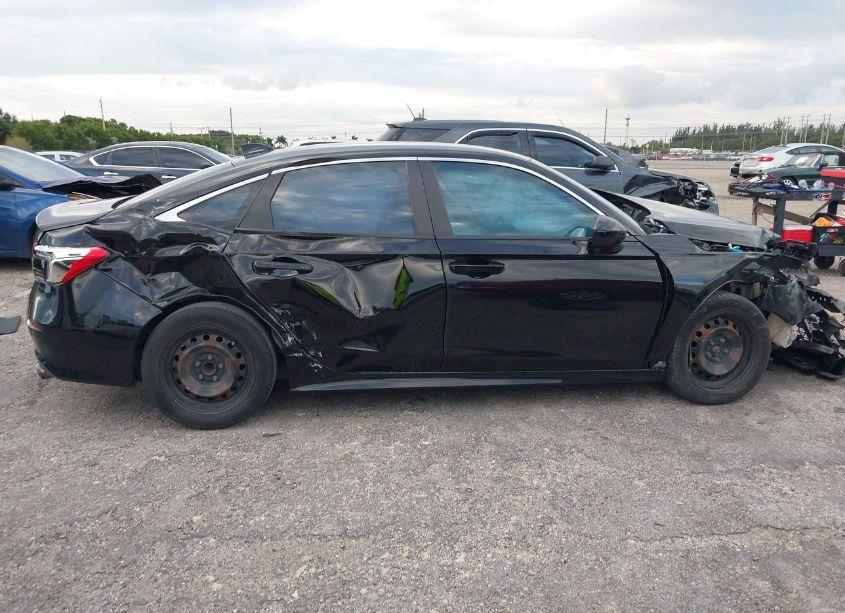 Photo 13 of 2022 Honda Civic LX (VIN 2HGFE2F24NH553819)