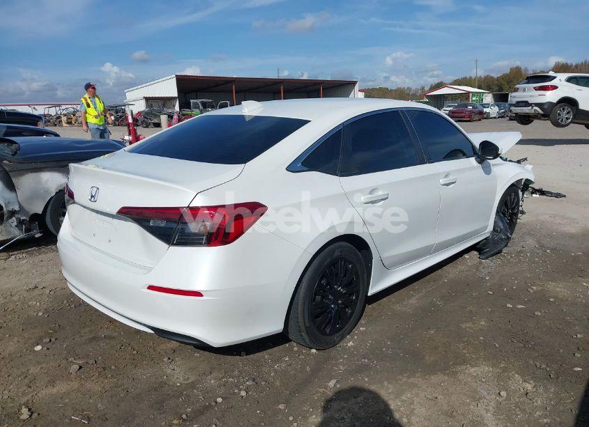 Photo 4 of 2022 Honda Civic LX (VIN 2HGFE2F24NH590420)