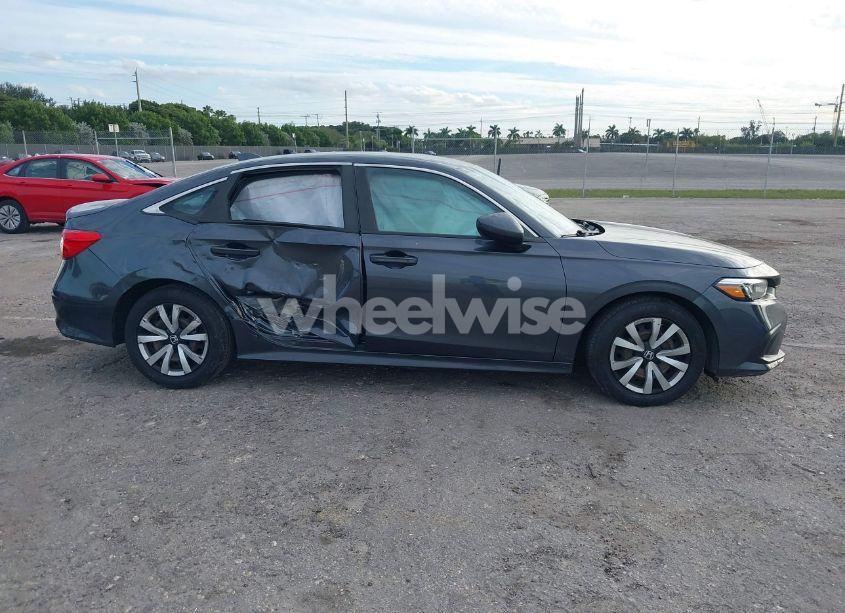 Photo 13 of 2022 Honda Civic LX (VIN 2HGFE2F25NH517802)