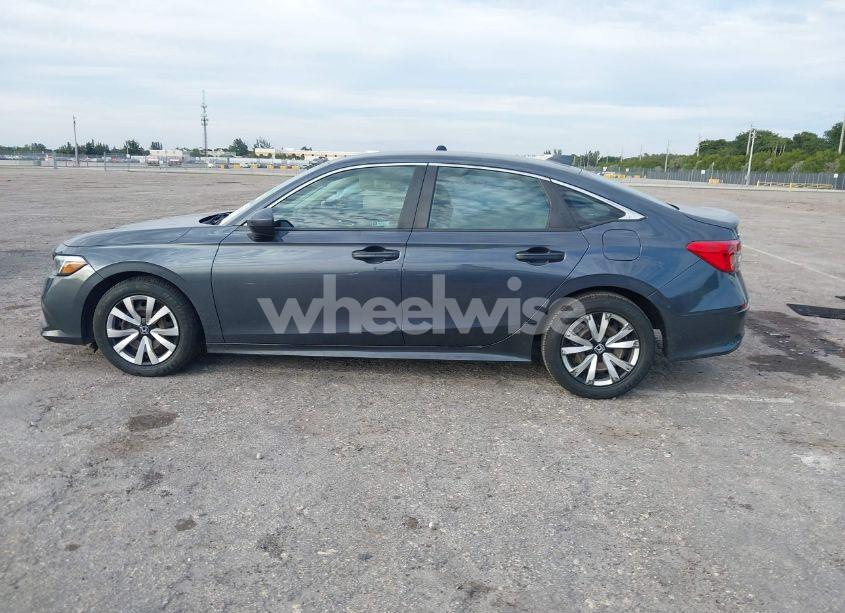Photo 14 of 2022 Honda Civic LX (VIN 2HGFE2F25NH517802)